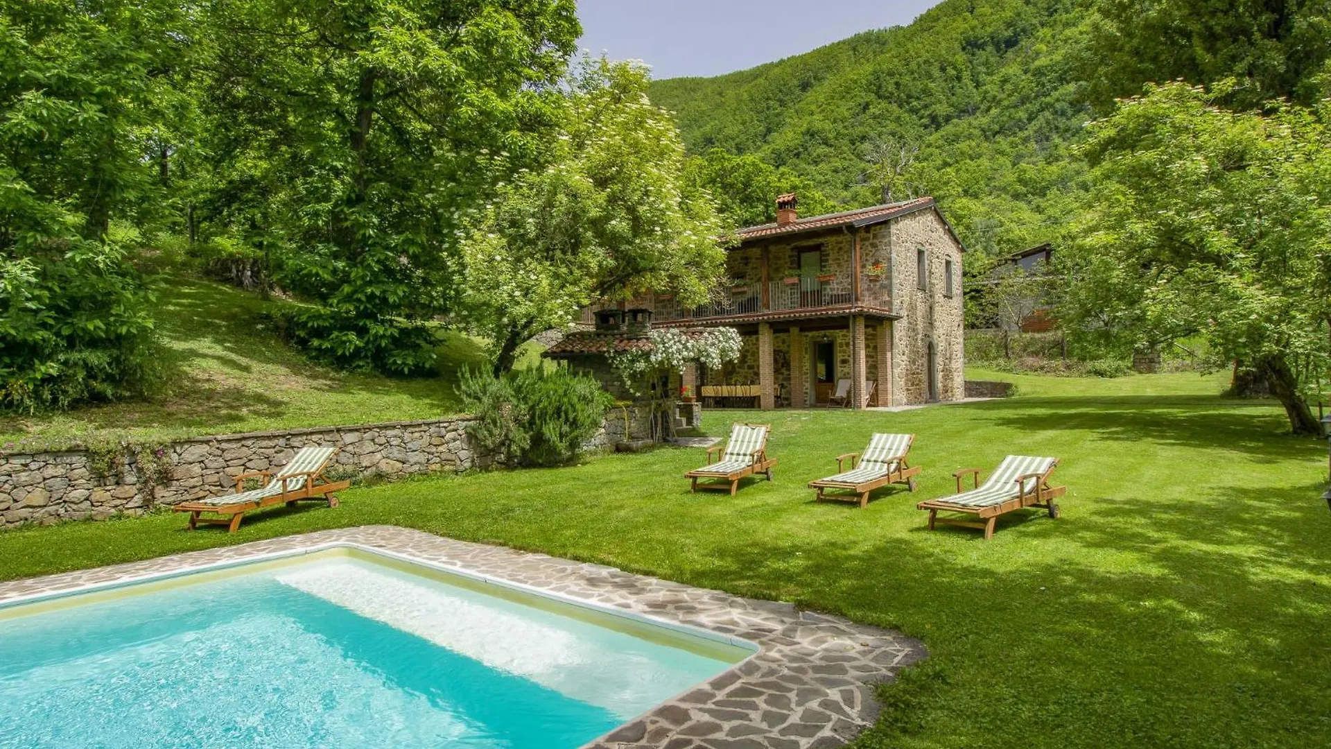 Holiday Home La Moscella By Interhome San Romano in Garfagnana